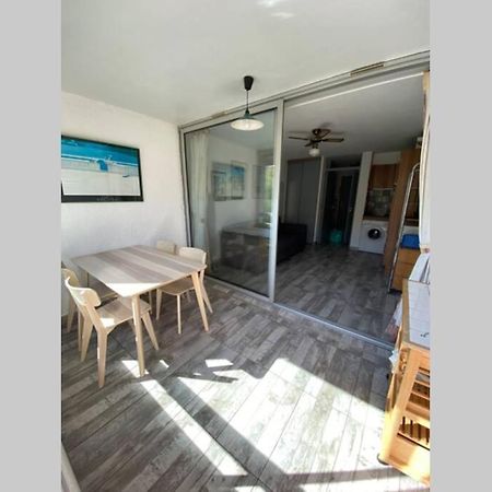 Spacieux Studio Sur Le Port De อิแยร์ ภายนอก รูปภาพ