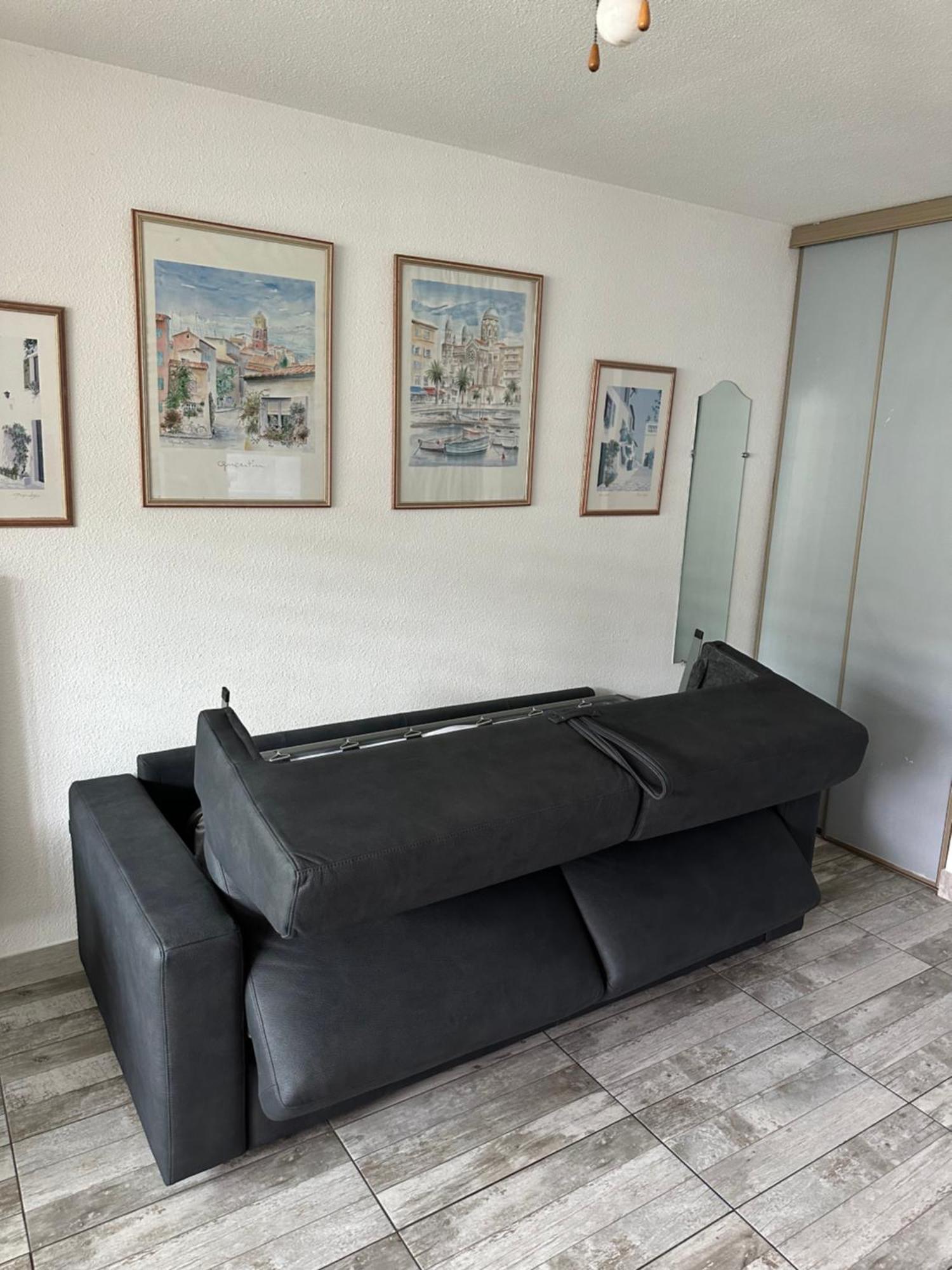 Spacieux Studio Sur Le Port De อิแยร์ ภายนอก รูปภาพ